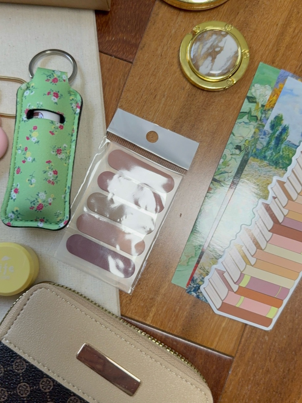 Green and Brown Bookish Bundle with Canvas Tote, Wallet, &  stationery supplies - Picture 7 of 8